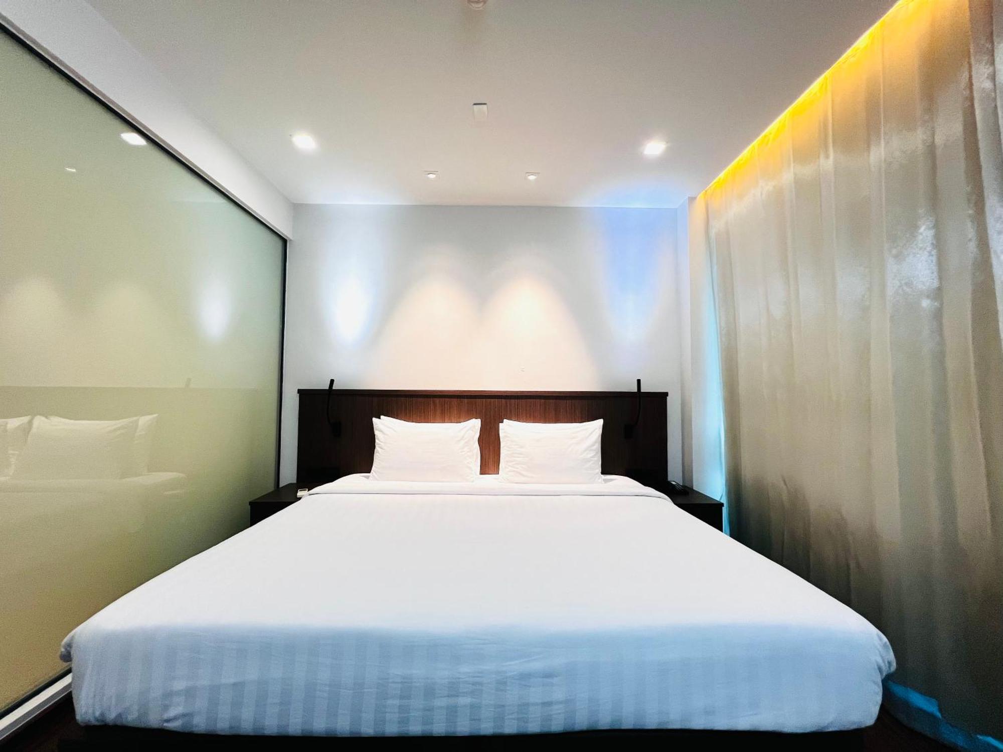 Civic Horizon & 4* Bangkok